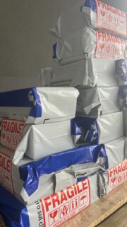 Mentre aspettiamo il corriere, ci prendiamo un momento per dirvi Grazie 🫶!
Ogni vostro ordine è un pezzetto della nostra storia ❤️
#creamoro #mielecremoso #mieleitaliano #cremaspalmabile #bio #romagna